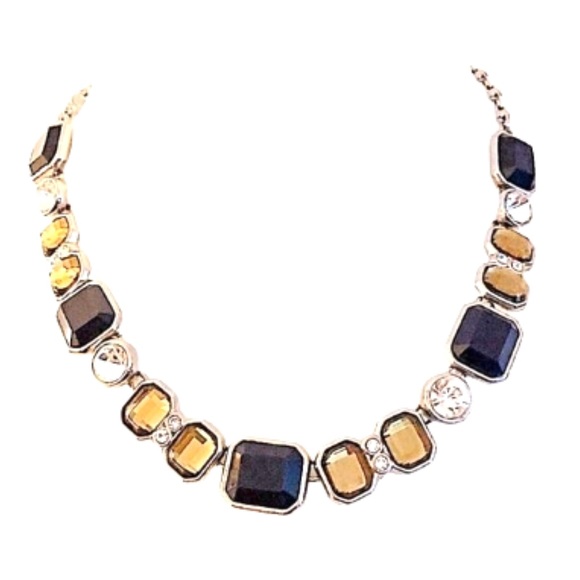 Beautiful Lia Sophia Necklace
